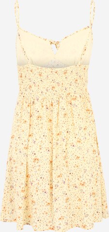Cotton On Petite - Vestido de verão 'Monica' em amarelo