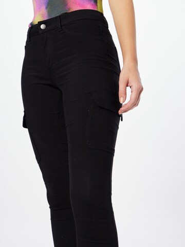 Skinny Pantalon cargo 'SKIN' Pieces Petite en noir