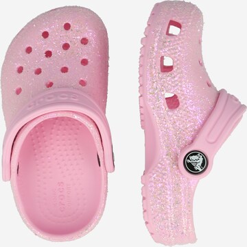 Crocs - Sapatos abertos em rosa