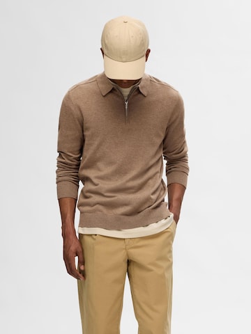 SELECTED HOMME Pullover 'SLHBerg' in Braun: Vorderseite