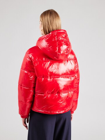 Veste d’hiver Tommy Jeans en rouge