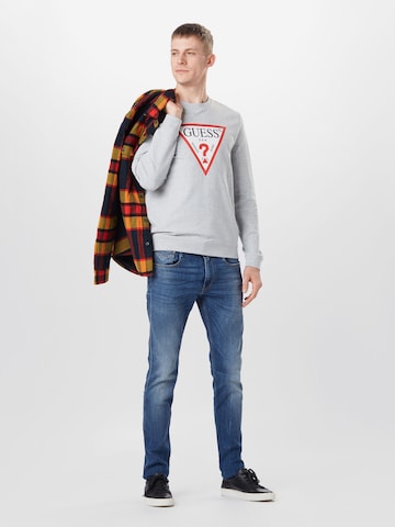 GUESS Sweatshirt 'Audley' in Grijs