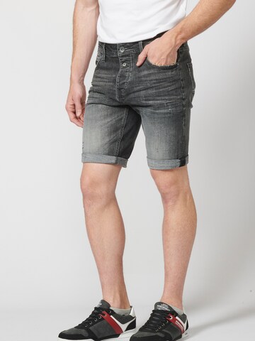 KOROSHI Slimfit Shorts in Schwarz: predná strana