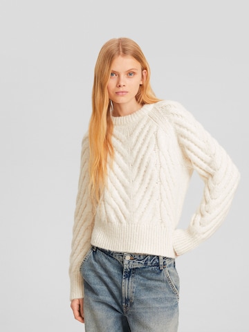 Bershka Sweater in Beige: front