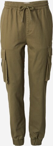 Pantalon cargo 'Adriano' ABOUT YOU x Jaime Lorente en vert : devant