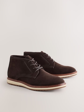 Chaussure à lacets Next en marron
