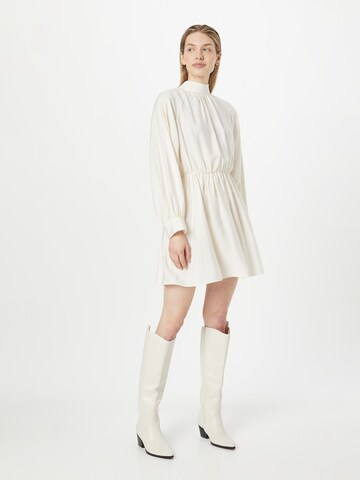 Samsøe Samsøe - Vestido 'EBBALI' en blanco: frente