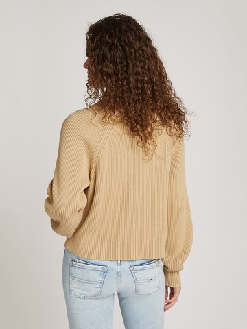 Tommy Jeans Pullover in Beige
