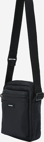Calvin Klein Crossbody bag 'ESSENTIAL' in Black