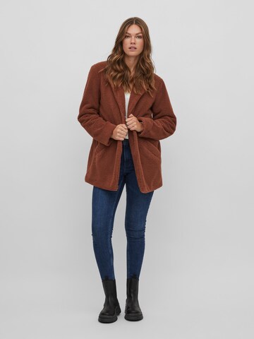 Manteau d’hiver 'TED' VILA en marron