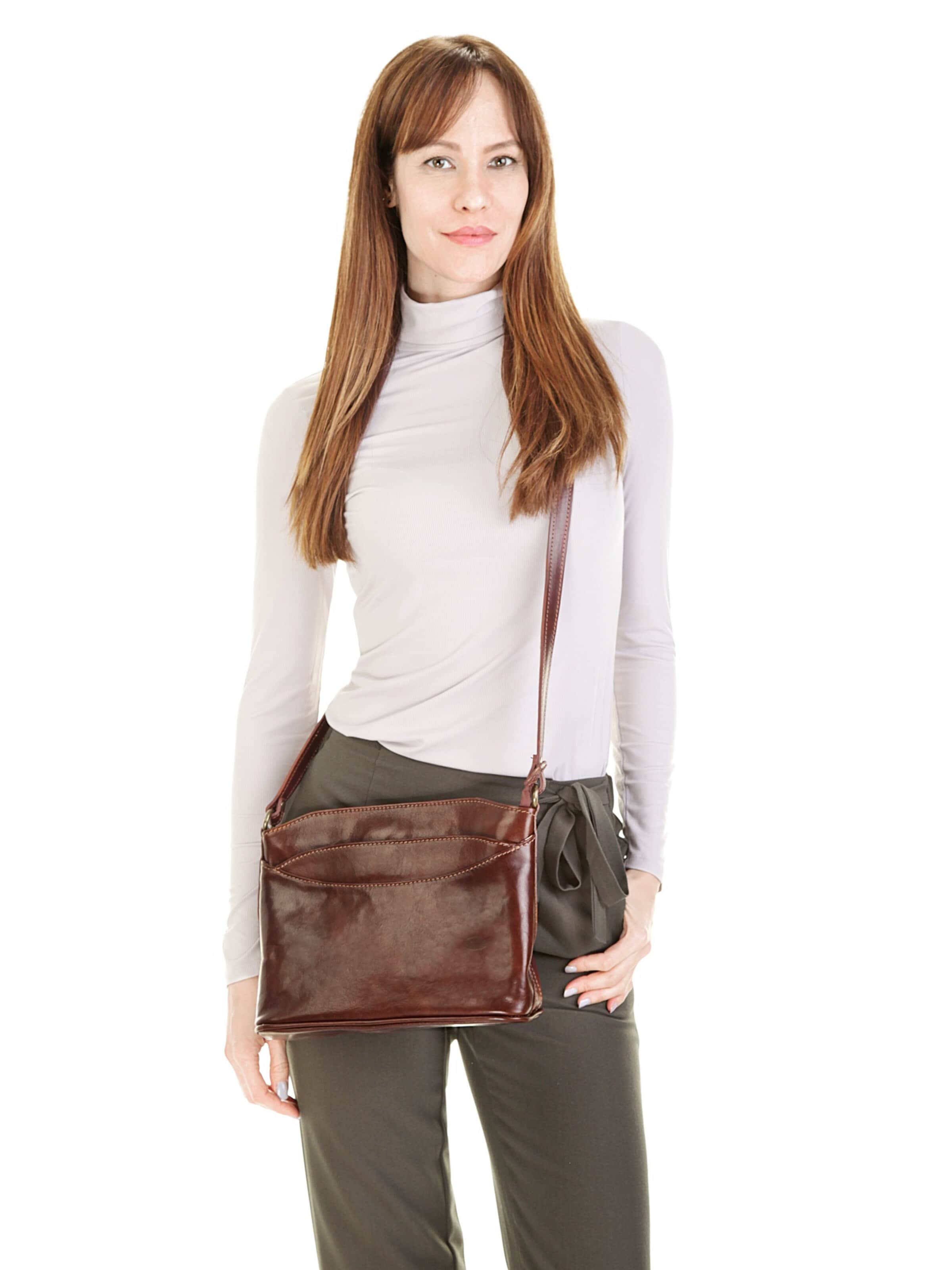 piké Crossbody Bag in Brown: front