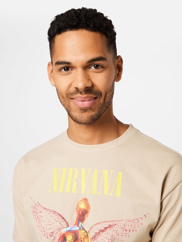 Tricou 'In Utero' de la Mister Tee pe bej