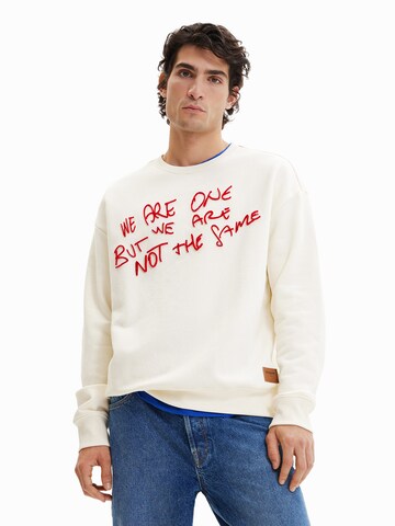 Desigual Sweatshirt in Beige: front