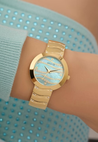 Orologio analogico 'LAGUNA' di GUESS in oro: frontale