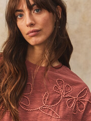 Next Shirt in Rood