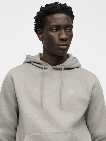 Sweat-shirt 'Essentials' ADIDAS ORIGINALS en gris