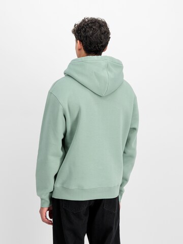ALPHA INDUSTRIES Bluzka sportowa 'DTM' w kolorze zielony