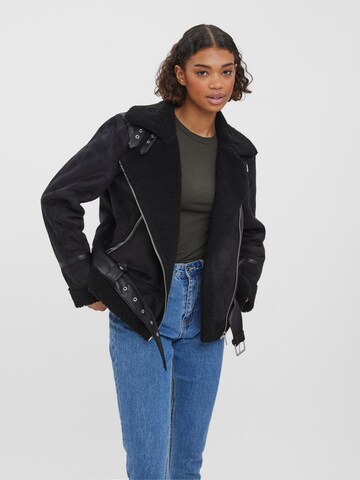 VERO MODA Between-Season Jacket 'Vega' in Black