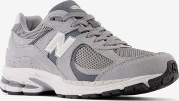 new balance Низкие кроссовки '2002' в Серый