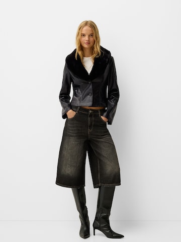 Bershka Jacke in Schwarz