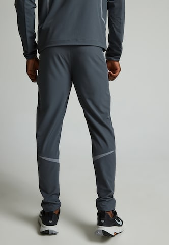 MONTERRAIN Tapered Workout Pants in Blue