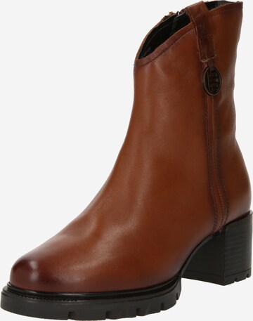 Bottines 'Yamila' TT. BAGATT en marron : devant