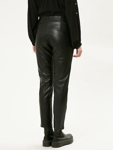 Influencer Slim fit Pants in Black