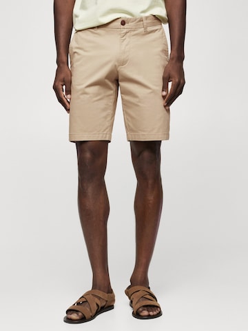 Regular Pantalon chino MANGO MAN en beige : devant