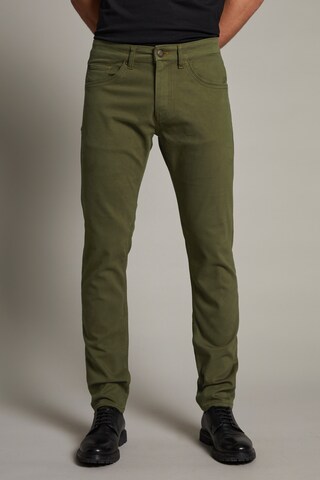 Matinique Regular Jeans 'Pete' in Green: front