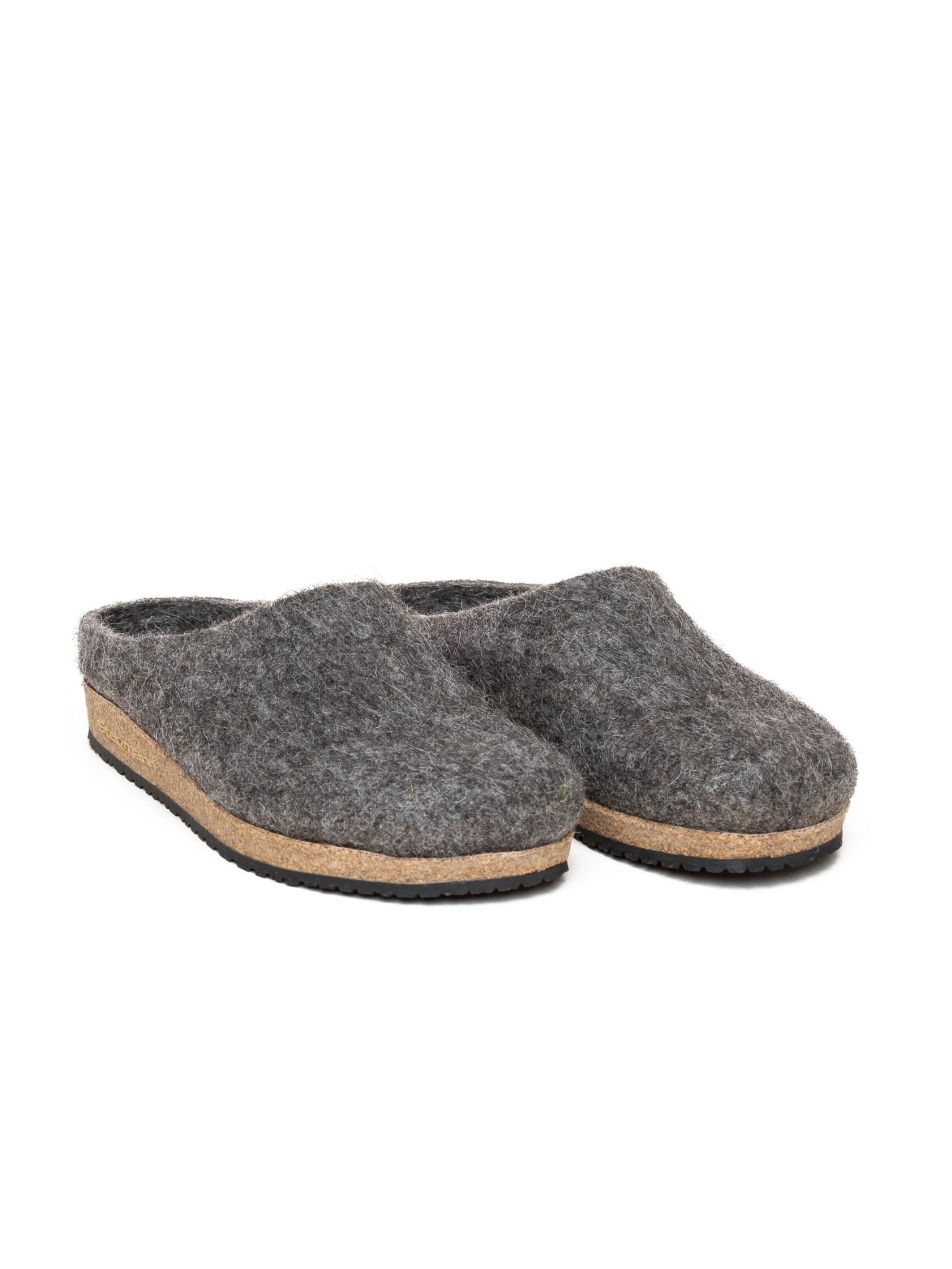 Stegmann Slippers in Grey