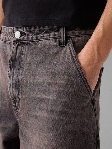 Wide leg Jeans di Bershka in grigio
