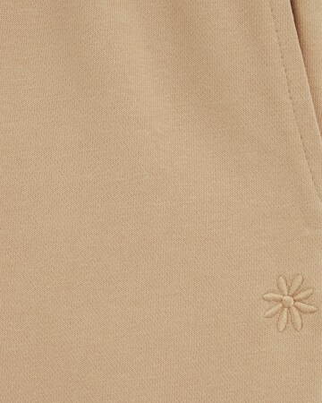 WE Fashion Loose fit Trousers in Beige