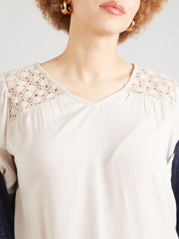 Camicia da donna 'Carselasi' di ONLY Carmakoma in beige