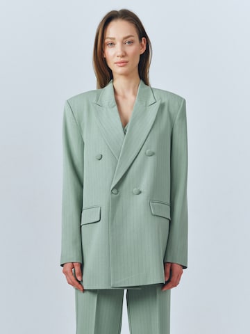 MB by Marta Buzolic Blazers in Groen