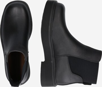 Chelsea Boots 'SKYLIINE' CALL IT SPRING en noir