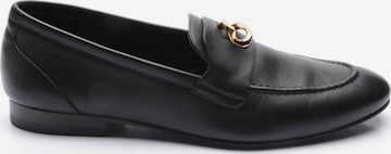 Givenchy Flats & Loafers in 40 in Black: front