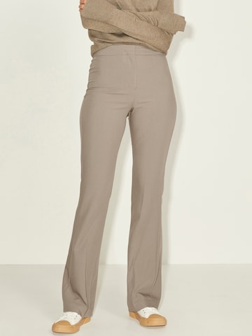 JJXX Flared Trousers 'Katie' in Beige: front