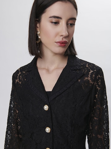 Influencer Blazer in Black