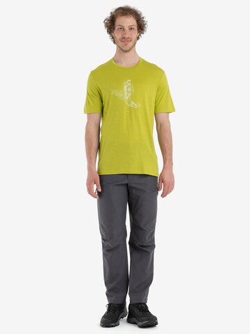 Maglia funzionale 'Tech Lite II Skiing Yeti' di ICEBREAKER in verde