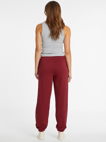 GUESS JEANS Tapered Pants in Red