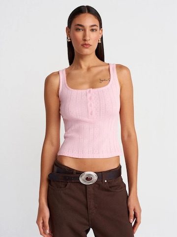 Dilvin - Blusa em rosa: frente