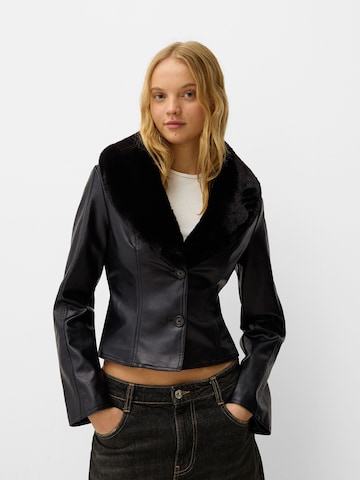 Bershka Jacke in Schwarz: Vorderseite