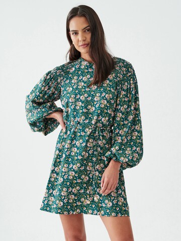 The Fated Dress 'Bennett' in Green: front