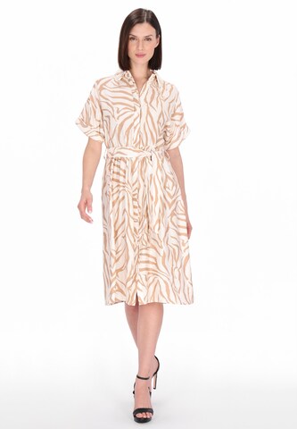 usha BLACK LABEL - Vestido camisero 'Classic' en blanco