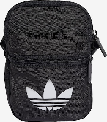 ADIDAS ORIGINALS Lähettilaukku 'Adicolor Classic Festival' värissä musta: etupuoli