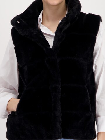monari Vest in Black