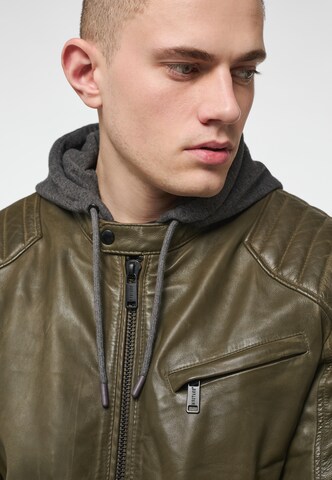 MUSTANG Jacke in Grün