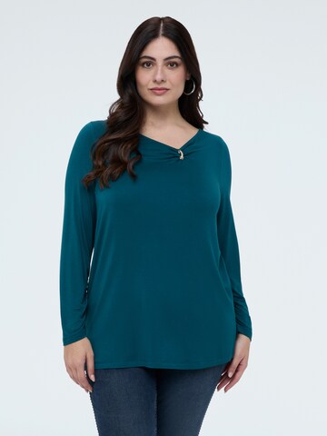 Top di Fiorella Rubino in blu: frontale