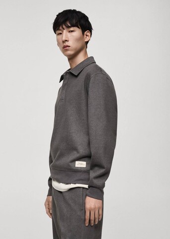 MANGO MAN Sweatshirt 'Labelp' in Grau