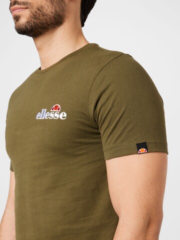 Coupe regular T-Shirt 'Voodoo' ELLESSE en vert